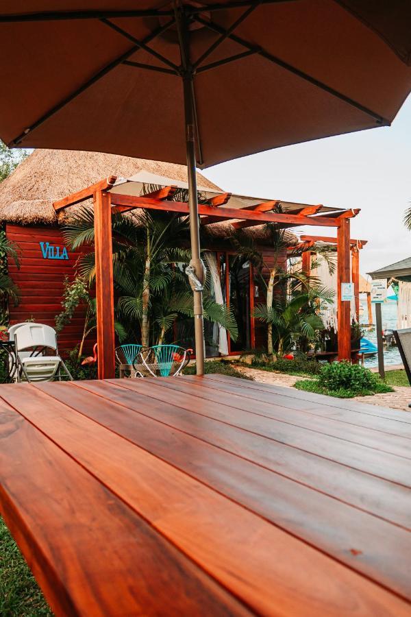 Blue Bird Hotel Bacalar Buitenkant foto